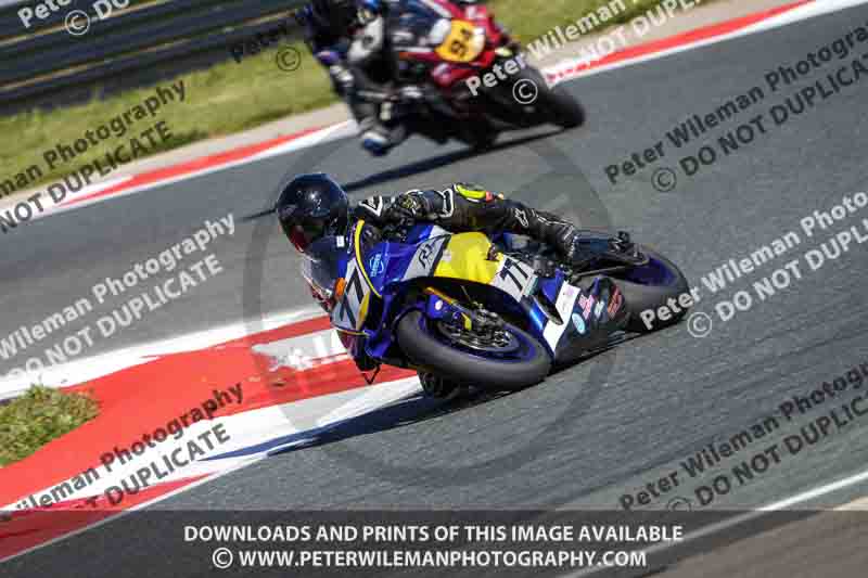 cadwell no limits trackday;cadwell park;cadwell park photographs;cadwell trackday photographs;enduro digital images;event digital images;eventdigitalimages;navarra;no limits trackdays;peter wileman photography;racing digital images;trackday digital images;trackday photos